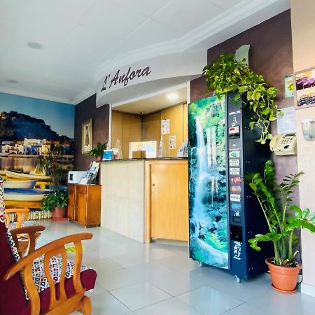 Hostal L'Anfora Dénia Eksteriør billede