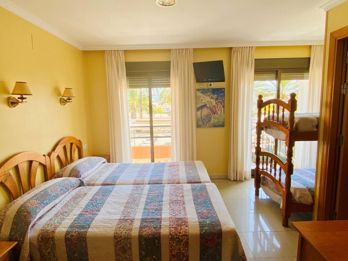 Hostal L'Anfora Dénia Eksteriør billede