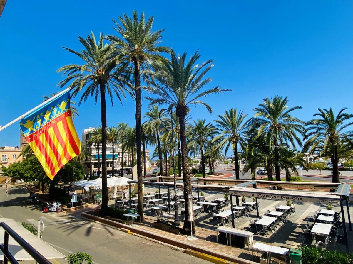 Hostal L'Anfora Dénia Eksteriør billede