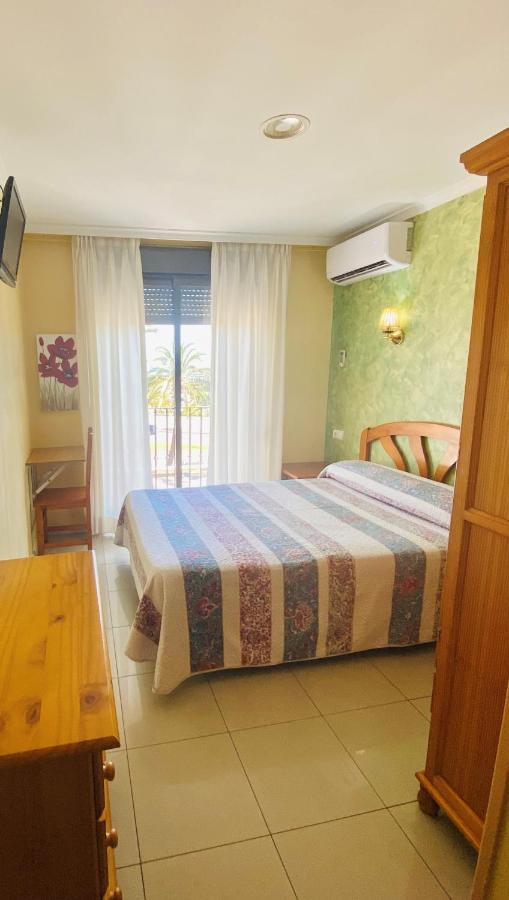 Hostal L'Anfora Dénia Eksteriør billede