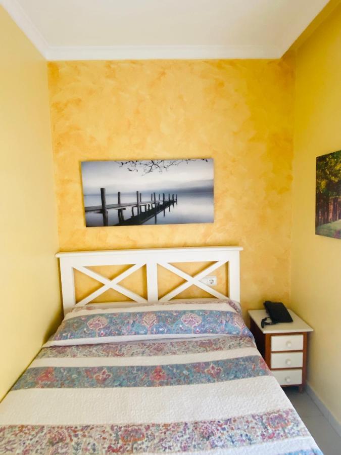Hostal L'Anfora Dénia Eksteriør billede
