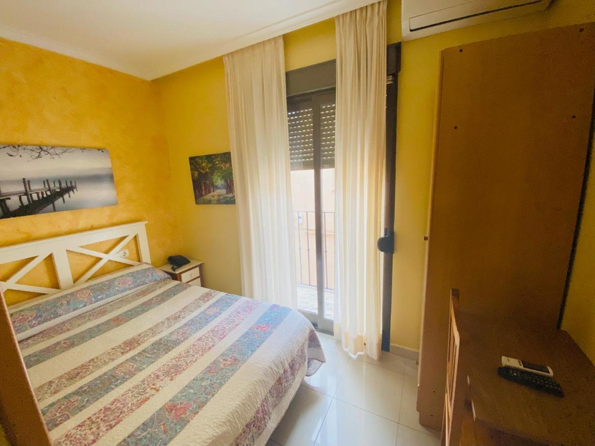 Hostal L'Anfora Dénia Eksteriør billede