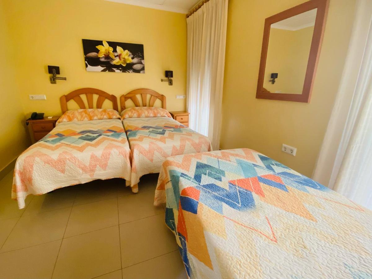 Hostal L'Anfora Dénia Eksteriør billede